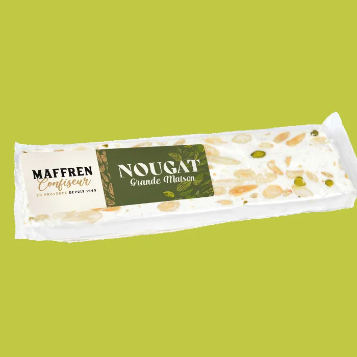 Mandelnougat mit Pistazien